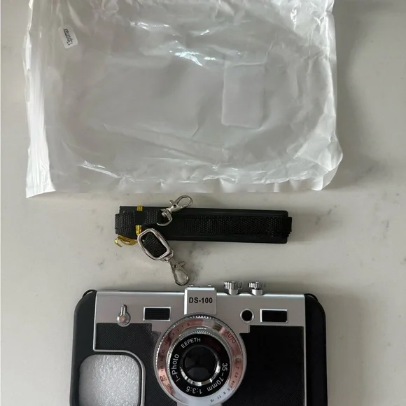 Retro Camera Design Phone Case - Black and Silver 13 Pro Max - Picture 4 of 4